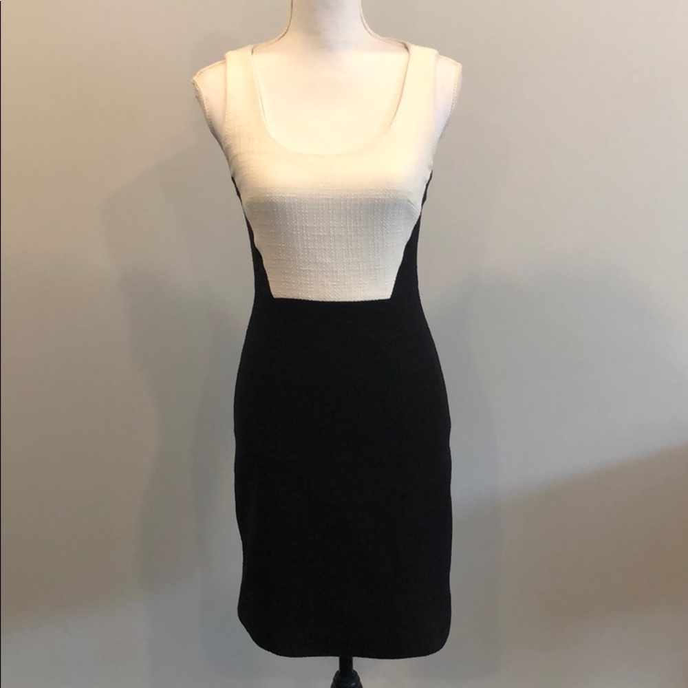 4C Classic Black & White Textured Shift Dress